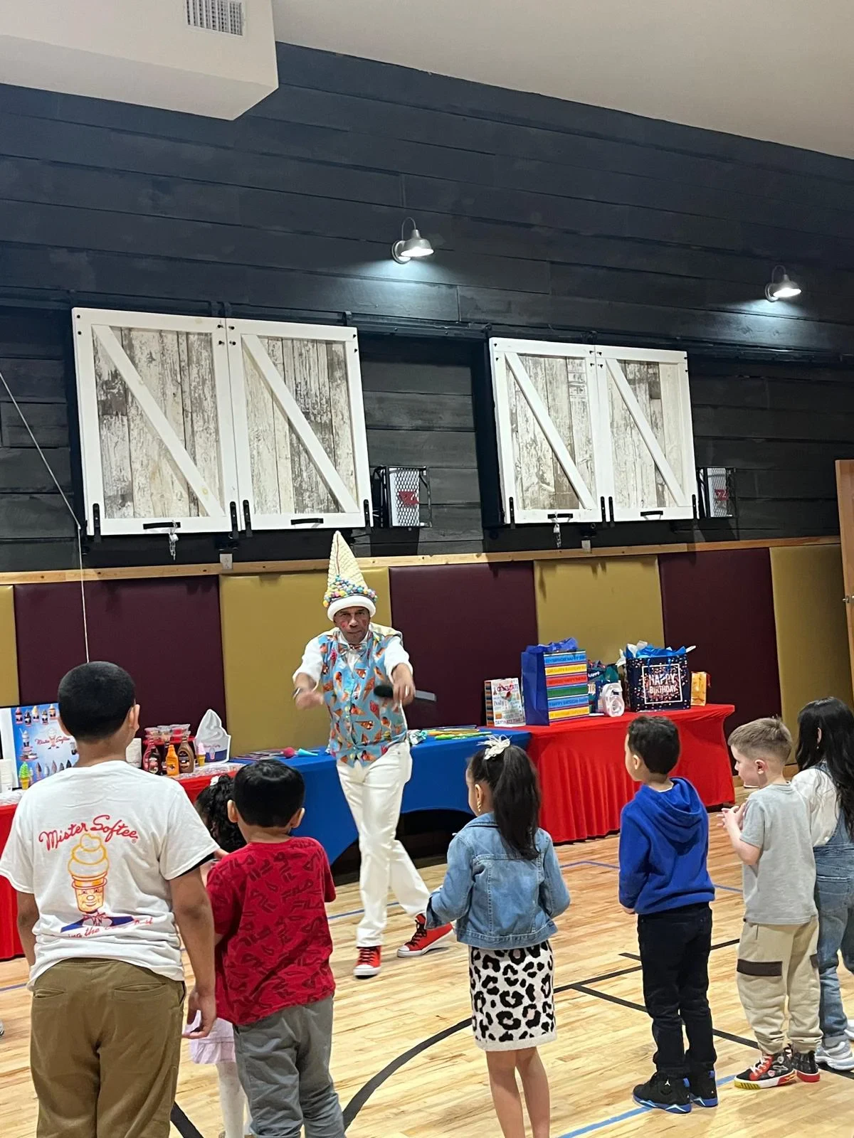 kids party entertainment by My Party Colors